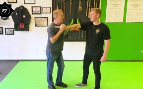 knife fighting basics