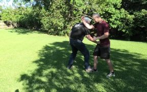 knife fighting basics